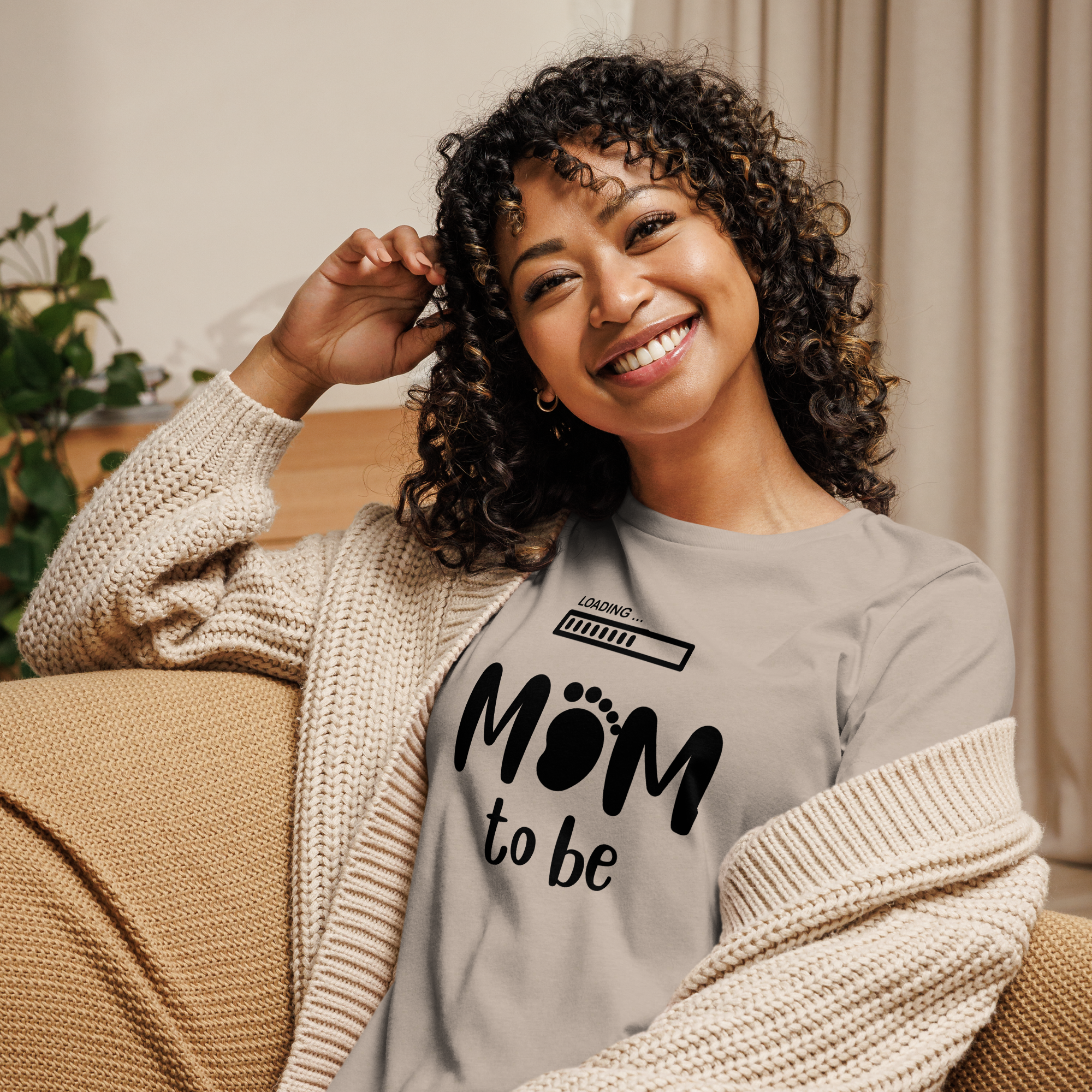 Mom to be Women's Relaxed T-Shirt